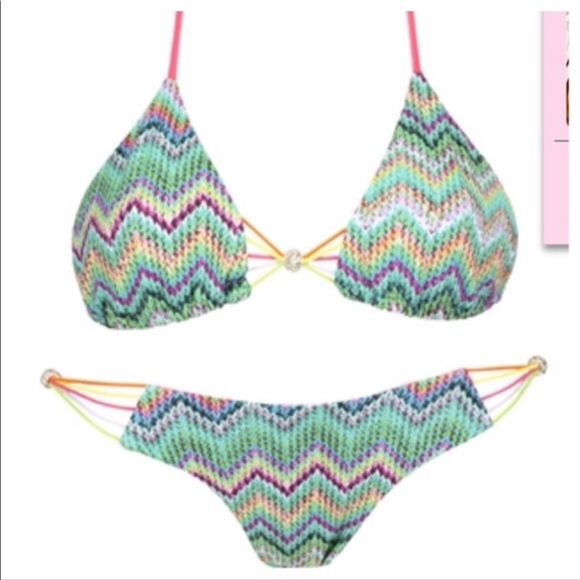 NWT and RARE beach bunny bikini size XL as seen on Sports Illustrated ma… - Picture 16 of 16